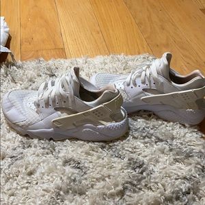 Women’s nike size 8